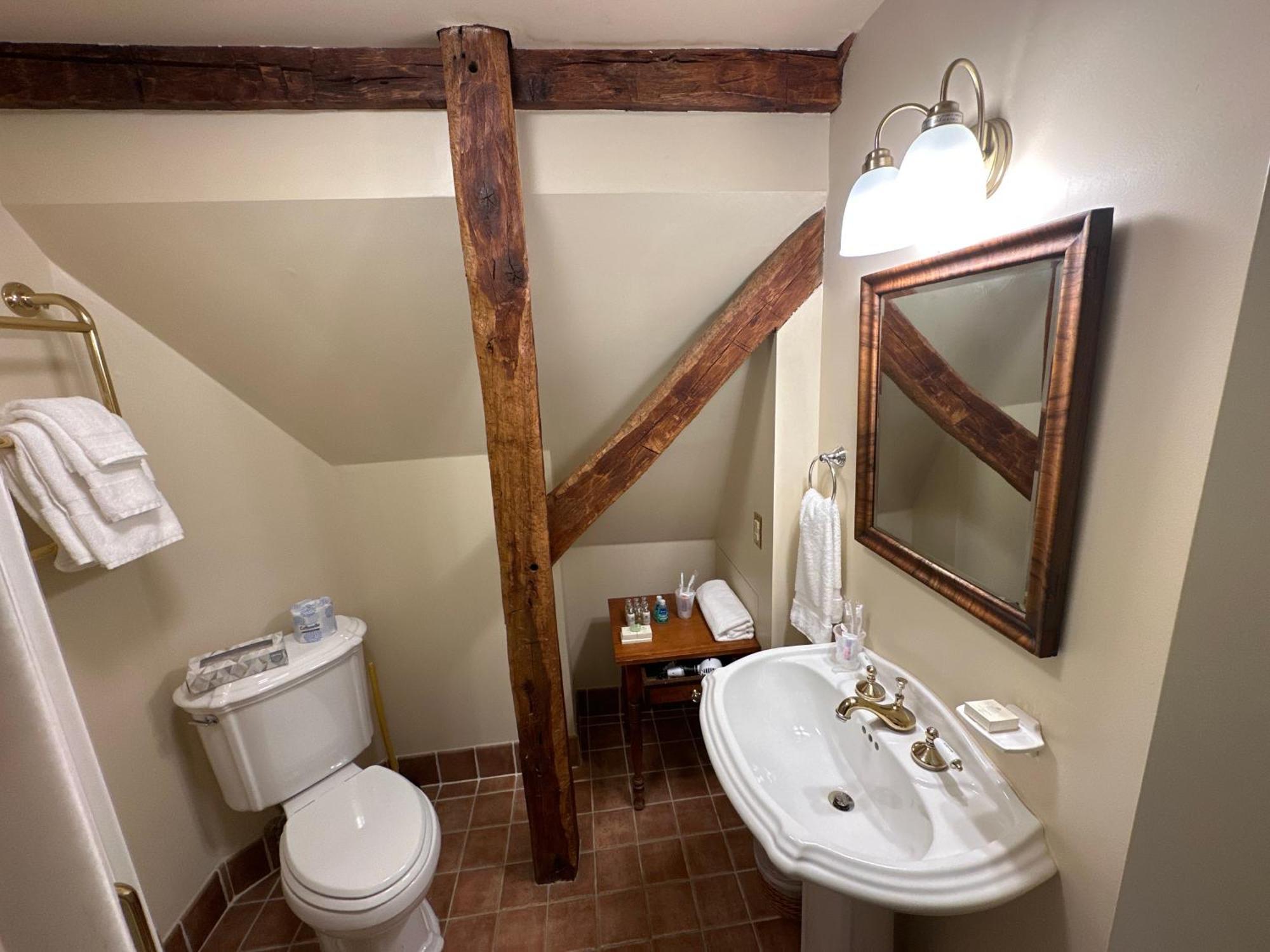 Bed and Breakfast The 1708 House Southampton Zewnętrze zdjęcie